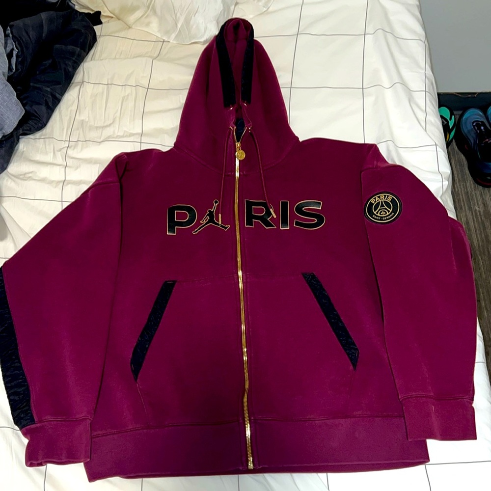 Jordan X Paris Saint Germain Hoodie. Size L.